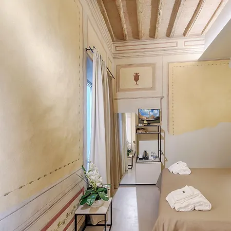 Oda ve Kahvaltı Residenza D'epoca Le Aquile 3*