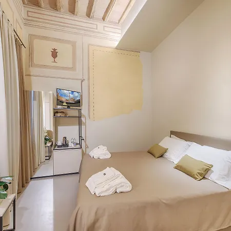 Residenza D'epoca Le Aquile Siena